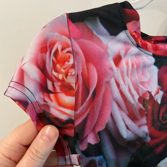 Silence + Noise URBAN OUTFITTERS Floral Y2K Crop Top - Picture 6 of 16